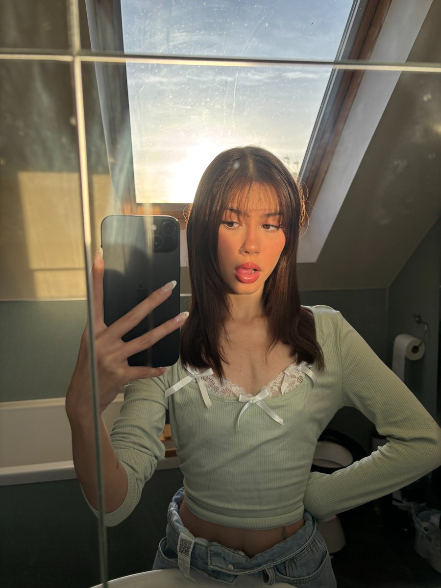 If I said, “I dare you to tell me your wildest fantasy,” could you? 😘