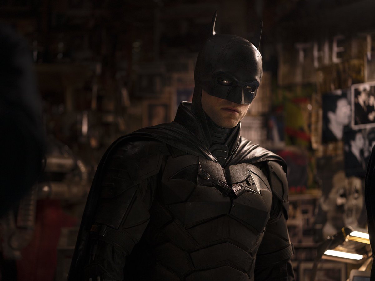 PhilWMovies's tweet photo. The likelihood of these universes colliding keeps increasing. #TheBatmanPartTwo https://t.co/Cp4qBT51aJ