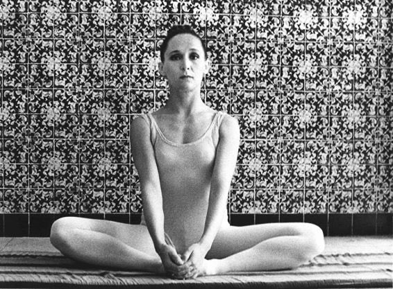 La bailarina y académica mexicana Gloria Contreras Röniger (1934-2015) es parte de la historia de la danza en 🇲🇽: creó 250 coreografías y fundó el <a href="/TCUNAMOficial/">Taller Coreográfico de la UNAM</a>.  

Fue alumna de George Balanchine y formó su propia compañía. En 2024 se cumplieron 90 años de su natalicio.