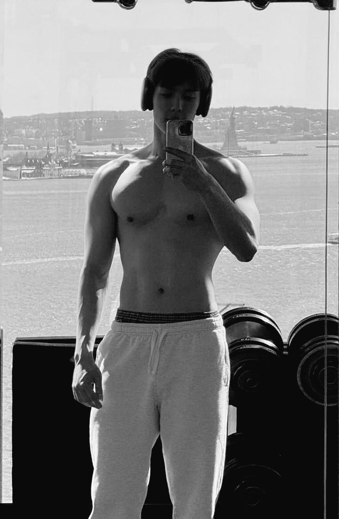 devilerius's tweet image. 斕⠀⠀⠀(ퟹ)⠀⠀⠀𝖡𝖱𝗢𝗞𝖤𝈋⠀⠀⠀横᜴⠀⠀⠀𝐈𝐈

𝐧𝐨𝐭𝐞𝐬    ／    𝟥𝟣𝟦,⠀⠀𝐝𝐞𝐚𝐭𝐡. 

 ⎯ The precious views you could have above or below you.  

黑暗   ✙   ﹏      𝔈𝕝    𝗌𝗂𝗅𝖾𝗇𝖼𝗂𝗈 𝖽𝖾 𝗅𝗈𝗌  𝗂𝗇𝗈𝖼e𝗇𝗍𝖾s. 

⠀#fakeland #roleplay #sexrol #freeland