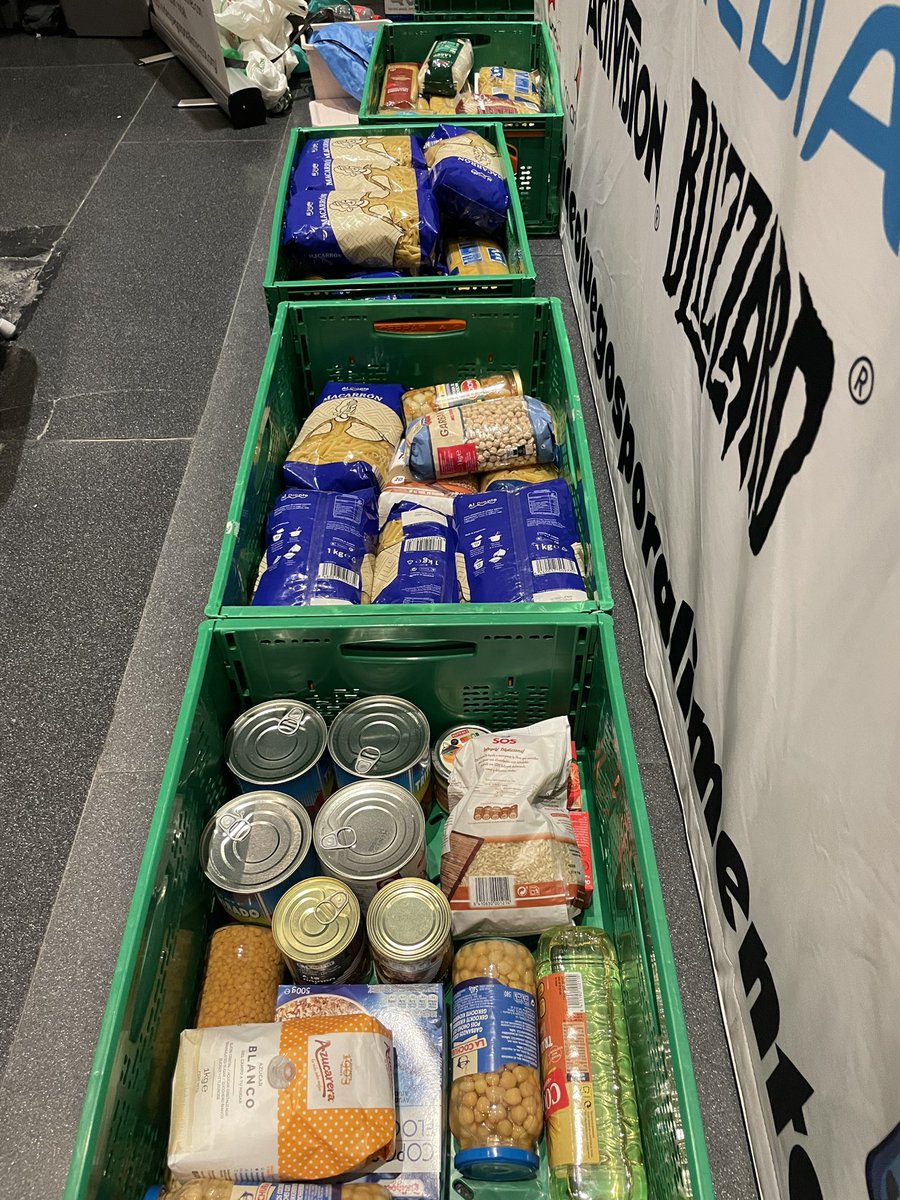 Primeros kilos de alimentos en retrogamer Zaragoza 👏🏻👏🏻👏🏻👏🏻👏🏻