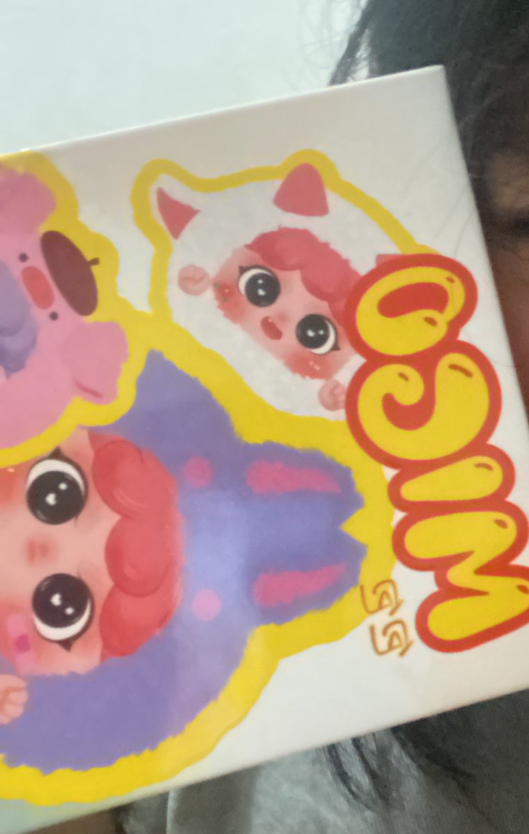 weightbear's tweet photo. WTS migo animal party blindbox artist pig (ganci + zipper)💖🦋

price: 250k (negotiable)

desc:
ini rare ya guys matanya flipflop alias kanan kiri beda, ekspresi senyumnya juga cantik bgt, warna poni unguu, dan the pig itself is colored with pink. 

#wts #wtb #blindbox #zonauang https://t.co/FiFRll6DGp