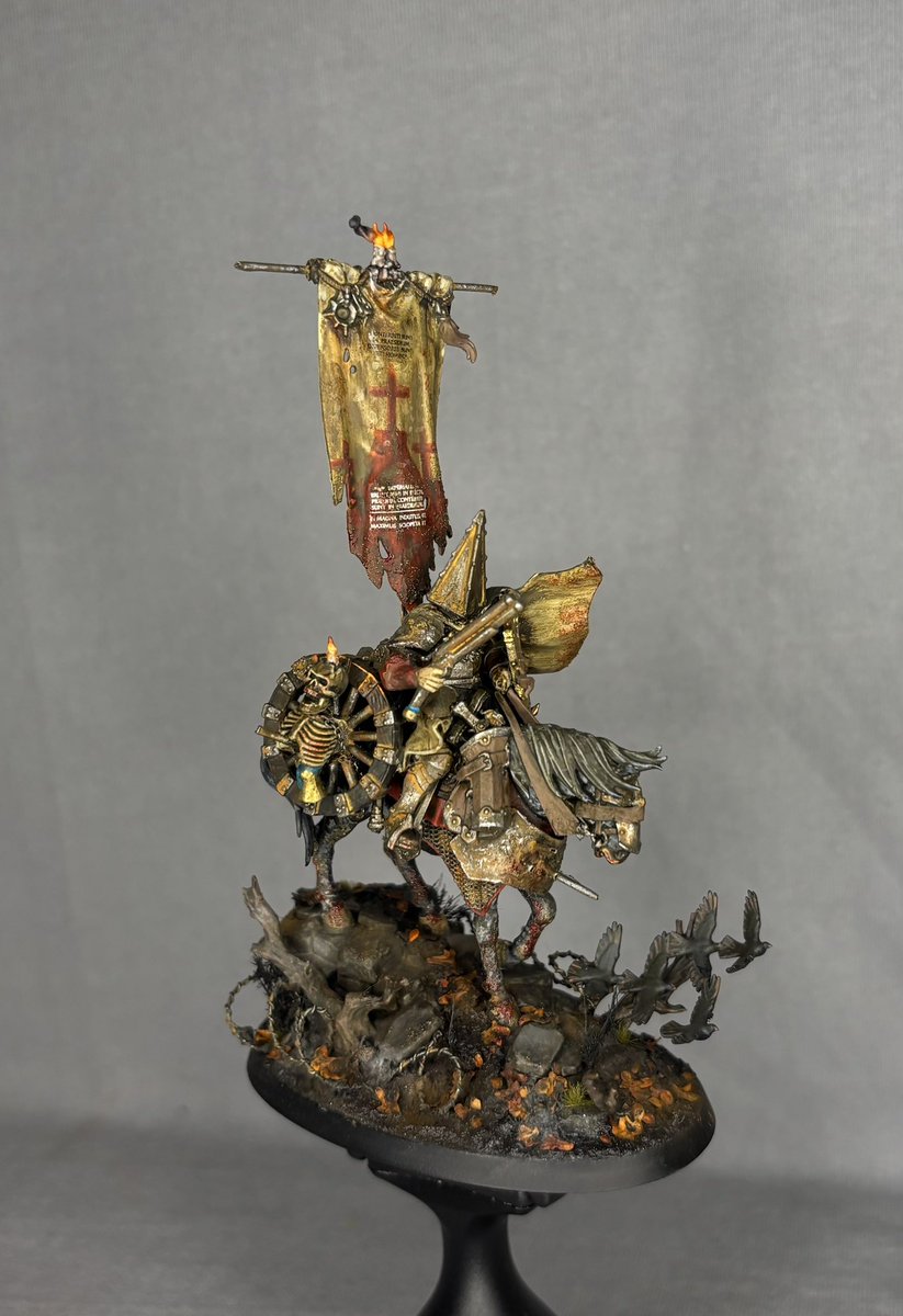 sinister_minis's tweet photo. Converted this Freeguild Cavalier Marshal from Age of Sigmar into a character for @TrenchCrusade having fallen in love with the setting 
Not my best paintjob ever but wanted to focus more on it being a thematic model, nothing but Grimdark https://t.co/WsflL3p7zH