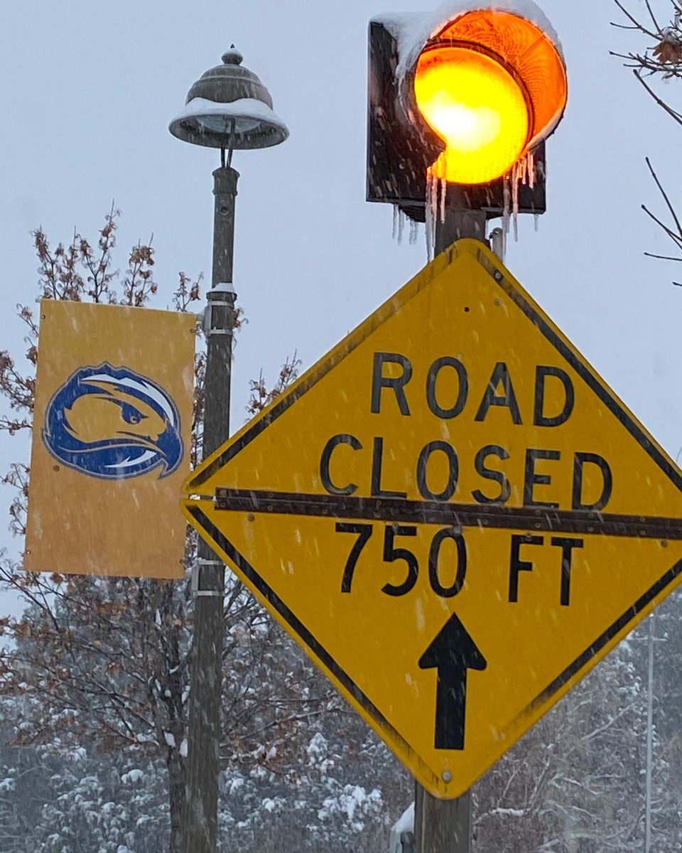 FLCPolice's tweet photo. E. 8th Avenue, the front hill to Fort Lewis College, has been closed due to deteriorating road conditions. Please use Goeglein Gulch Road during this closure. https://t.co/hl4zmOOuDO