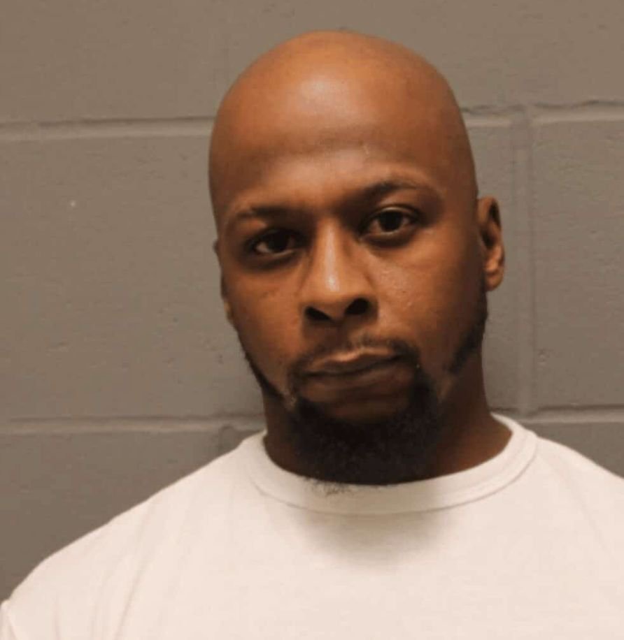 Meet Myon Demarlo Burrell, who was serving a life sentence for m*rdering an 11-year-old. He had his sentence commuted in 2020 by Tim Walz and other members of the Minnesota Board of Pardons.

In 2023, Burrell was arrested again but was bailed out of jail by the Minnesota Freedom