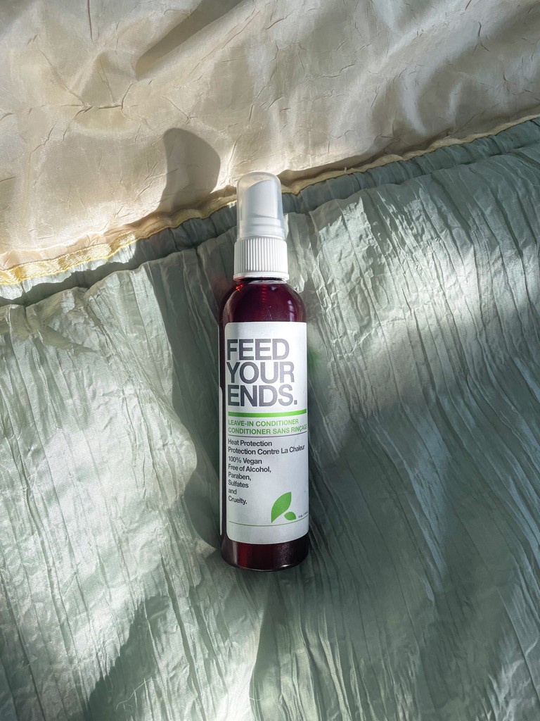 What’s one essential of your daily routine? We love our Feed Your Ends leave in conditioner, especially in this dry cold winter air❄️ #yarokhair