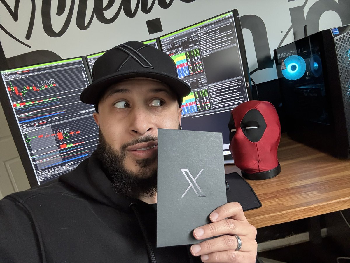 317printit's tweet photo. Received my X merchandise… Well done the details are next to God… Thank you X and the only Elon!

@elonmusk @X https://t.co/7B1gMAYnV6