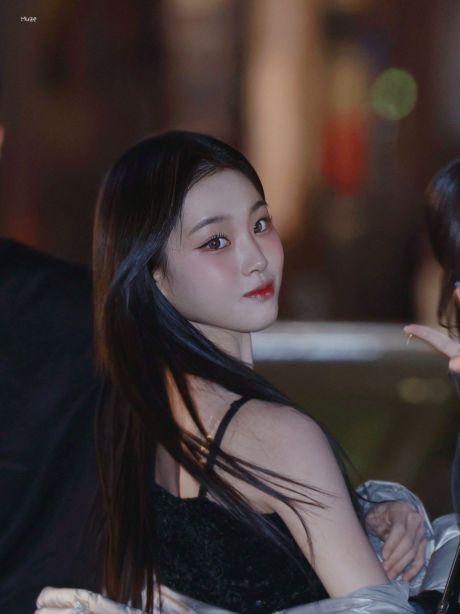 0213jy's tweet image. 241227 #트리플에스 #tripleS #지연 #JiYeon