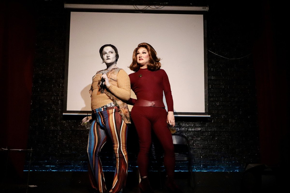 TheHeatherWood's tweet photo. #MajorKira #StarTrek #StarTrekDeepSpaceNine #Garak #DragQueen #DragKing #BarracudaLoungeNYC #ToProudlyGo #LiveProudandProsper https://t.co/3Jc140WrAz