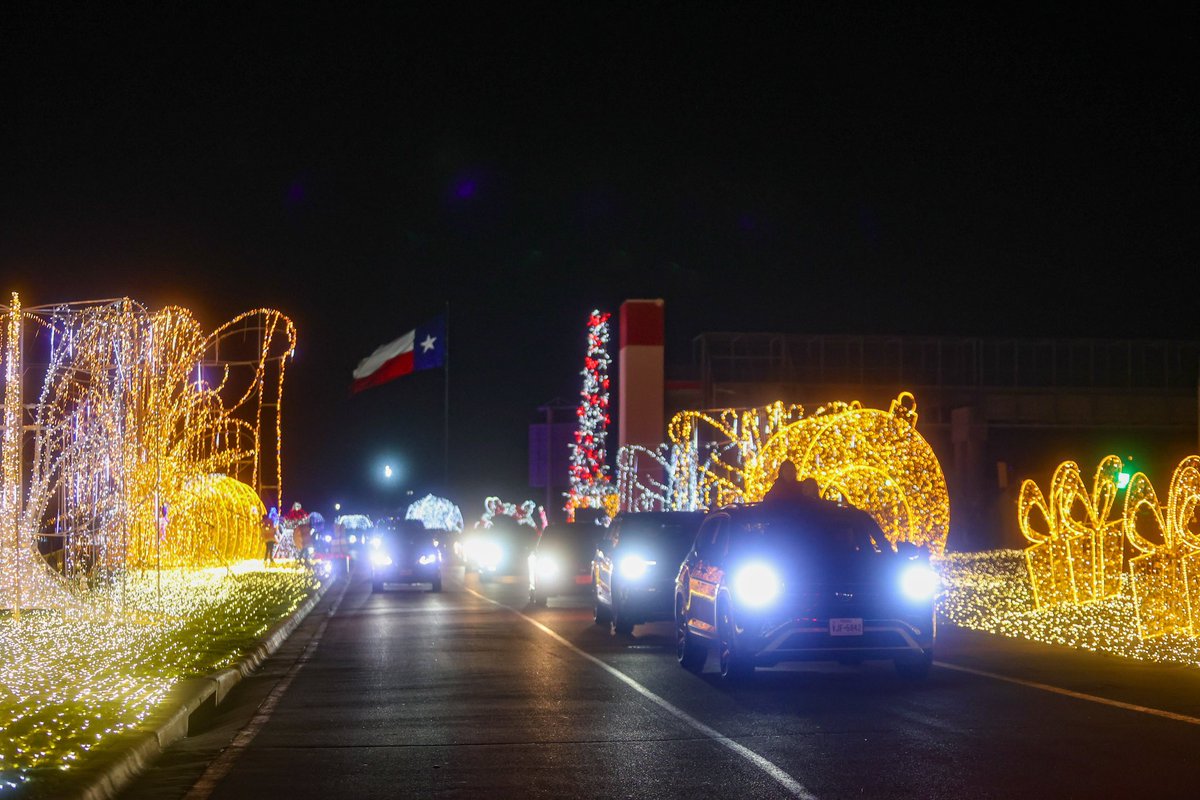 Can you believe there are only three more nights left of Peppermint Parkway? Come see us through Dec. 29 for some holiday cheer before the new year! 

🎟️ PeppermintParkway.com