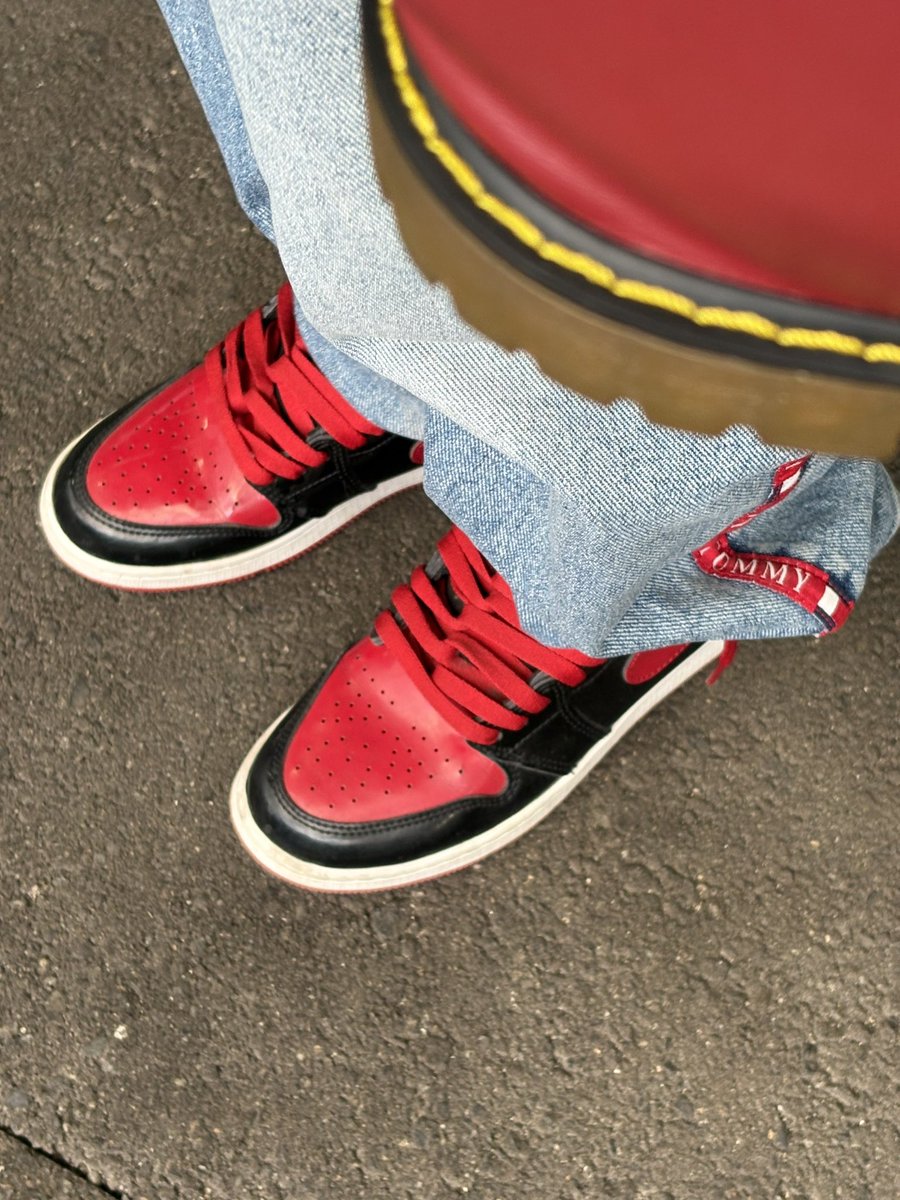 年内LAST出勤頑張ろーーーーう🙃
お気に入りのパテントちゃんで👟