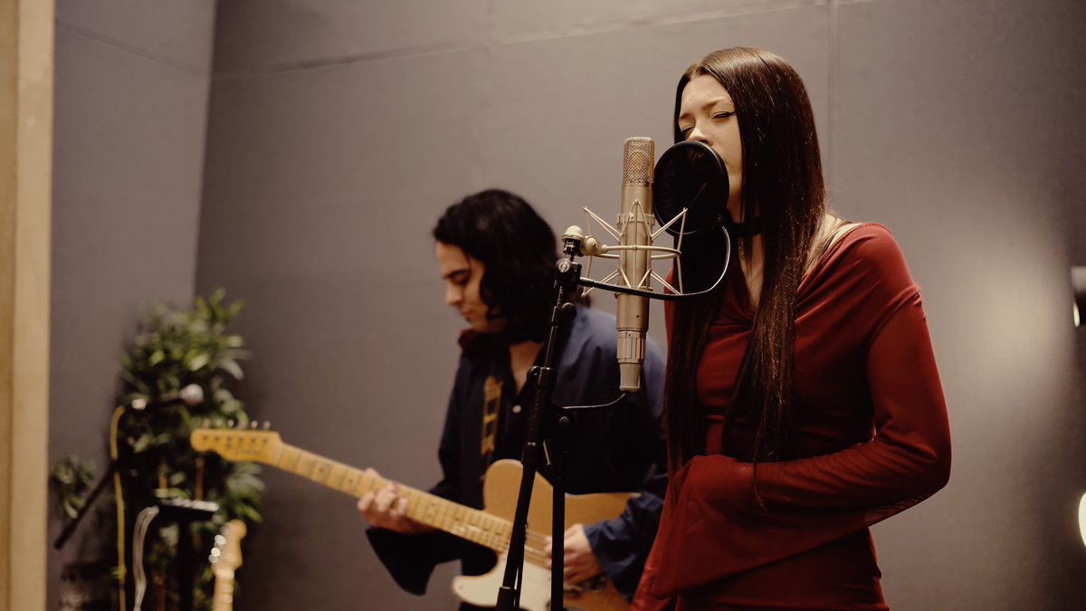 Courtney Hadwin tweet media