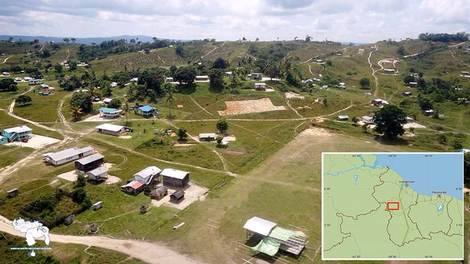 AntroCanal's tweet photo. #ImagenesDeNuestroEsequibo Paramakatoi, Territorio Esequibo. Poblado amerindio en el centro del Territorio Esequibo, donde nace el río Potaro. #29Dic #EsequiboEsVenezuela https://t.co/TowSyYVjc1