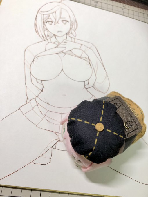 今回はモモちゃんにした 朝ごはん食べたら色塗ってくますよ☺️ 