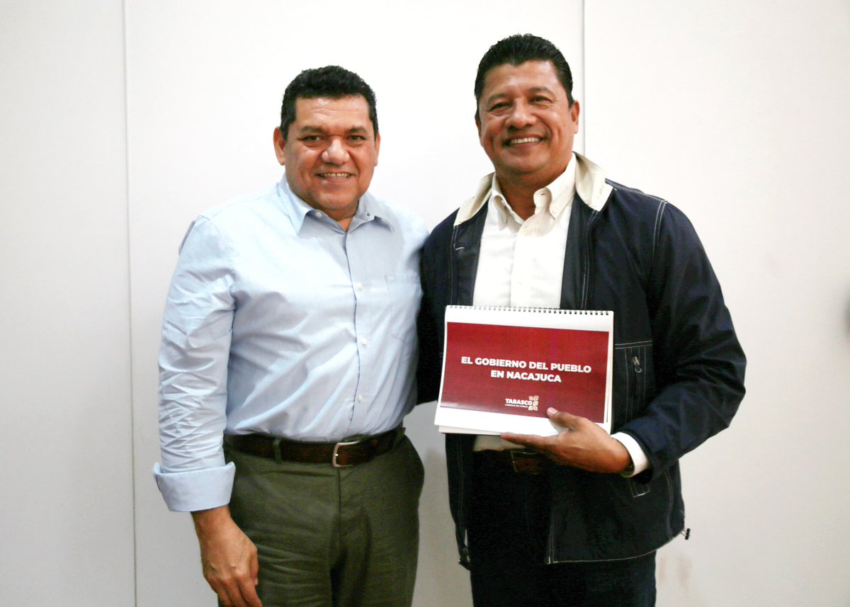 Esta mañana nos reunimos con la presidenta de Jonuta y los alcaldes de Jalpa de Méndez, Nacajuca y Macuspana para presentarles las obras públicas y programas que aplicaremos en sus municipios durante 2025. De manera conjunta aprovecharemos mejor los recursos y daremos mejor