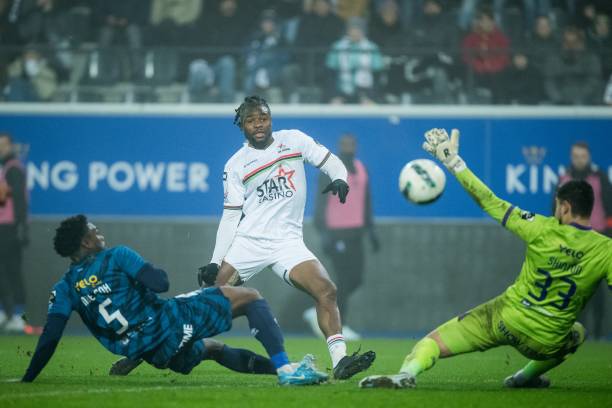 MaProLeague's tweet photo. ๐ฅด | Chukwubuikem ne sait mettre que des doublรฉs #OHLBEE
4 buts cette saison ๐
โฝโฝ ๐ Charleroi
โฝโฝ ๐ Beerschot https://t.co/VqzC49ErtG