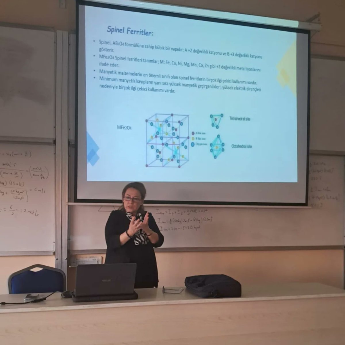 <a href="/FizikYTU/">YTÜ Fizik Bölümü</a>
<a href="/YtuFedFkl/">YTÜ Fen-Edebiyat Fakültesi</a>
25 Aralık 2024
Fakültemiz Çarşamba Seminerleri kapsamında 
Fizik Bölümünde "Spinel Ferritler ve Güncel Uygulamaları " başlıklı seminer konuşmam.

# UYGULAMALI KATIHAL FİZİĞİ ARAŞTIRMA GRUBU