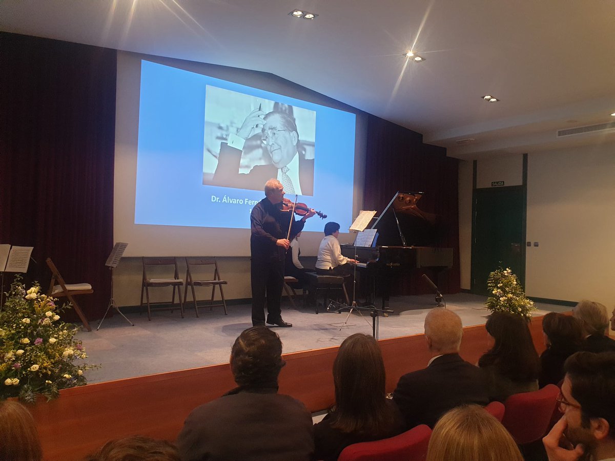 IOFVega's tweet photo. Hoy celebramos el centenario del Dr. Álvaro Fernández-Vega Diego, destacado oftalmólogo y pilar del #IOFV.

Tras una vida dedicada a la medicina, su legado sigue vivo en nuestra institución. Esta tarde, disfrutaremos de un concierto de música clásica en su honor. https://t.co/KY8VxABvON
