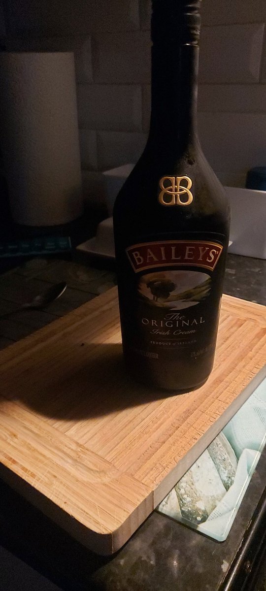 So a young man got into taxi Christmas eve &amp; said if I didn't mind he forgot his wallet so had to run in and get me the fare when we arrived at his destination which can sometimes ring alarm bells. We had a great chat &amp; he told me he's from India and living &amp; working here with