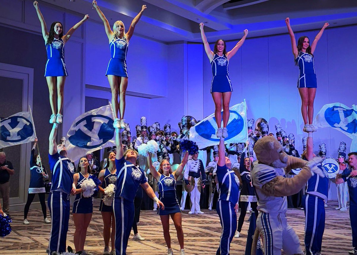 valeroalamobowl's tweet photo. 🔥 Check out some highlights from today’s @USAA Kickoff Luncheon featuring @DeionSanders with the @CUBuffsFootball and the @kalanifsitake with the @BYUfootball as they gear up for Saturday’s game. 🏈

Who’s ready for the action? Let us know your predictions! ⬇️ #ValeroAlamoBowl #GoBuffs #BYUFOOTBALL