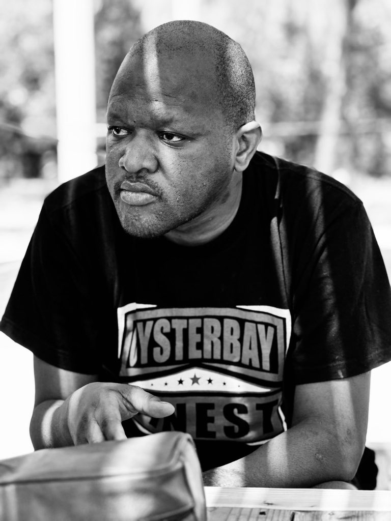 Nnauye_Nape's tweet photo. Inna lillahi wa inna ilayhi raji'un. Pumzika salama kaka. What a brave and brilliant son of Africa. Nakumbuka sana mchango wako mkubwa pale Masaki!! Nenda kapumzike kaka  Rashidi🙏🏾🙏🏾🙏🏾 https://t.co/vFH3jtgriX
