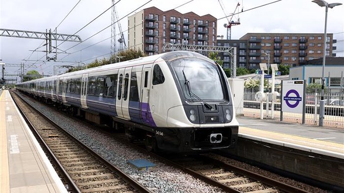 LucasPeilert's tweet image. The Elizabeth Line, London’s massive new cross-city rail line, has been a huge success, smashing the forecasted ridership. Original projections were for 150M annual rides by 2030, and they’re on track for 220M in 2024. 

~$23B, opened 2022
