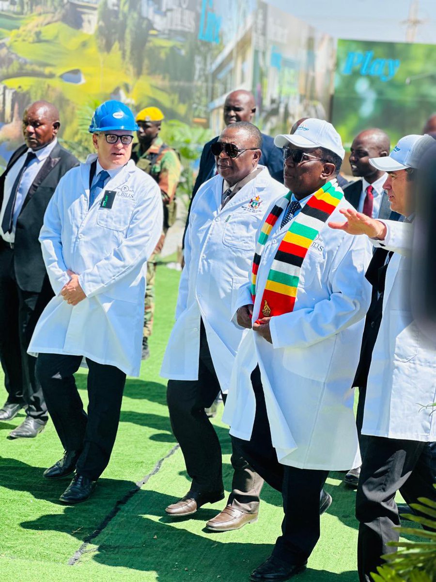 MaxwellTeedzai's tweet image. Progress is happening in Zimbabwe, @edmnangagwa @ZANUPF_Official with efforts in infrastructure, agriculture&amp;amp; empowerment. Yes, corruption is a challenge, bt reforms are being made. Let’s focus on solutions and work together for a better future #UnityForDevelopment #Vision2030