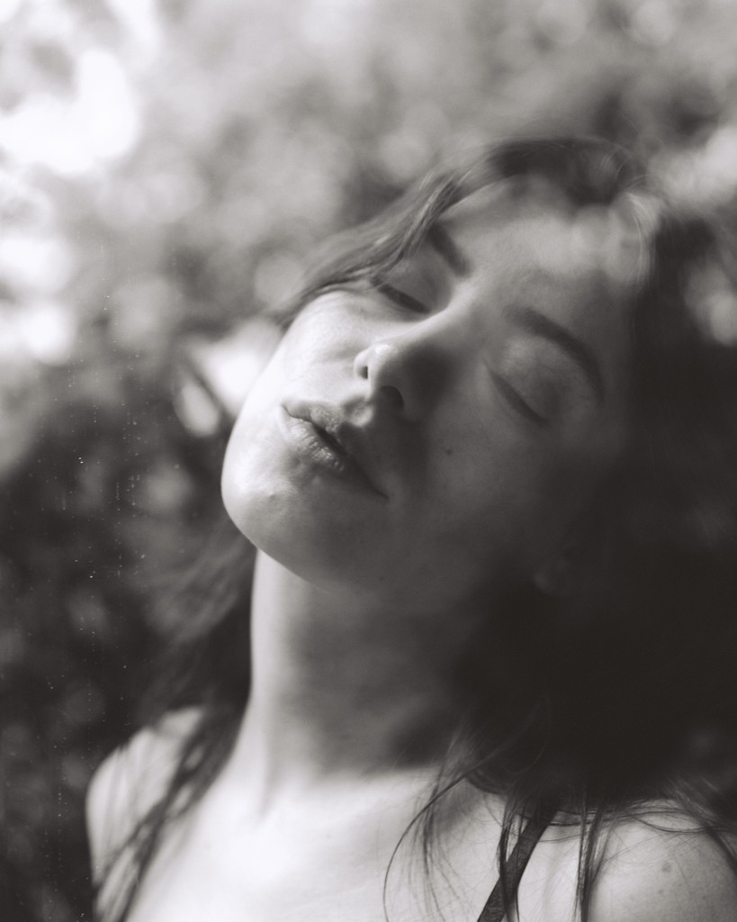 PERFECTLY YOU | Soft. Luxurious. Designed with you in mind. Shop pieces that complement your beauty. 

Shop our silks: bit.ly/3OEBJxE
⁠
#nkimode #beyondthesheets #vancouver #designedincanada #selflove #timelessdesign #silkseason #holidayluxury