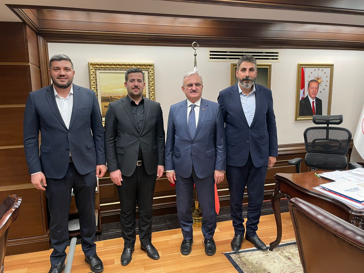 İçişleri Bakan Yardımcımız
 Münir Karaloğlu na Göster mis olduğu ilgi ve alakalarindan dolayı Teşekkür Ederiz....