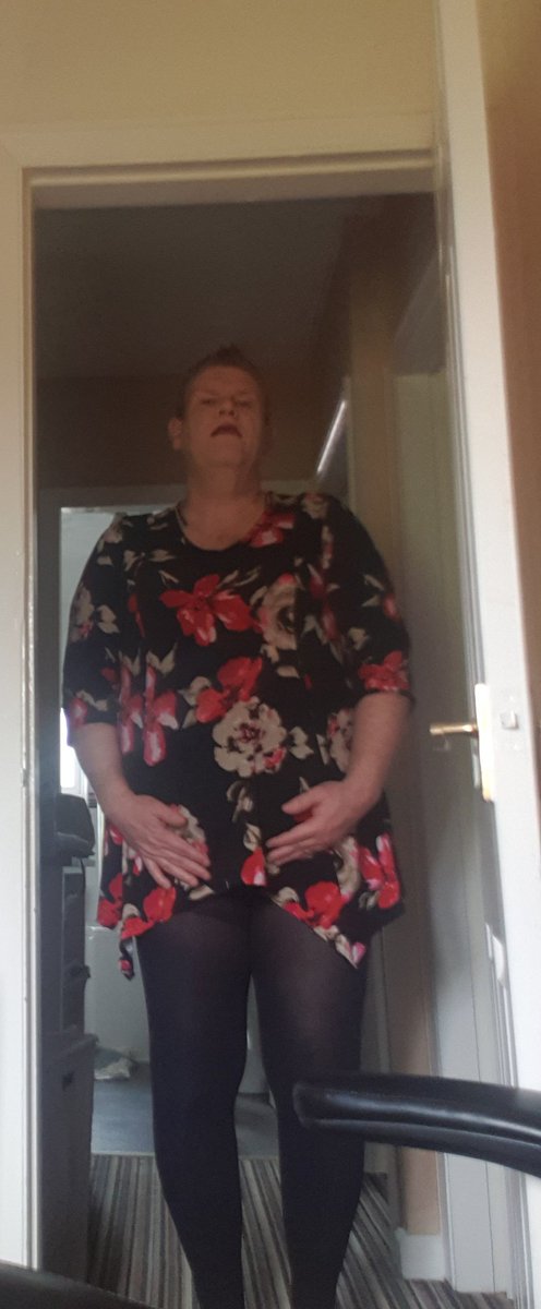 Sissy Helen tweet media