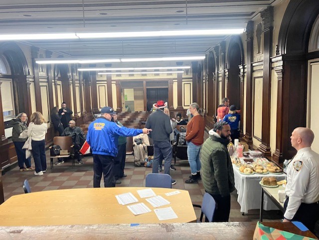 NYPD78Pct's tweet photo. Creating strong Community ties is essential for achieving success. We Thank all who attended our Breaking Bread Building Bond event, as each person who attended is a crucial contributor to shaping the essence of Park Slope. @NYPDBklynSouth @NYPDCommAffairs #NYCBREAKSBREAD https://t.co/Ax1VTolOBB