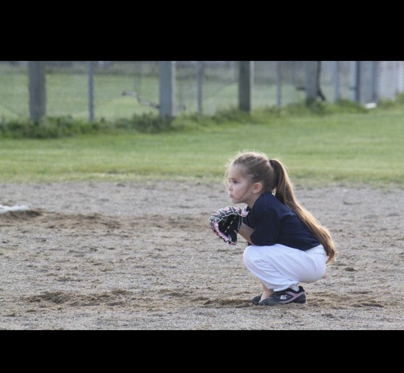 RylieVanAken's tweet image. Next four!! 💙🤍 #Committed #GoZips @BanditsTrackMer @ZipsSB @nix131313 @cailey_joyce