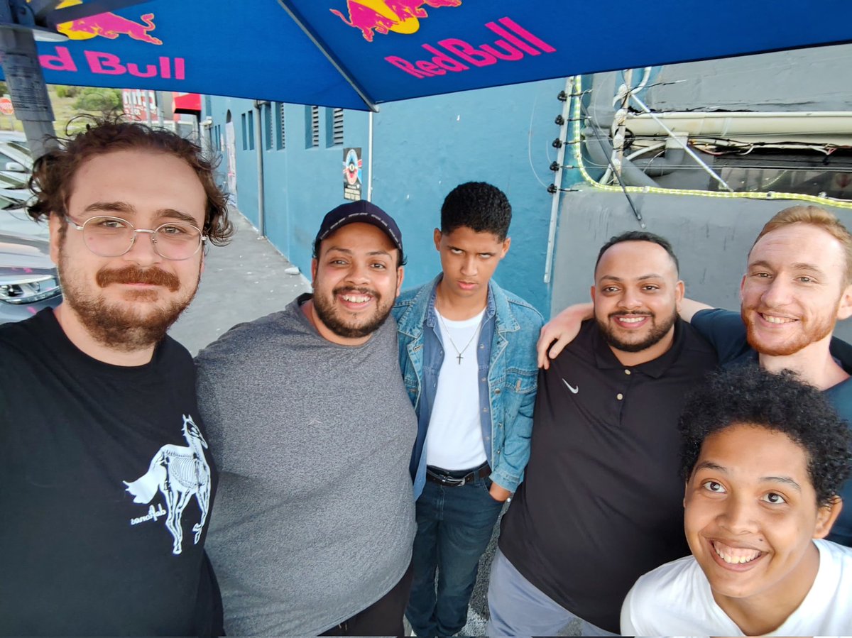 The homies in one picture 🥺❤️ was absolutely surreal seeing the goats in person 🔥 till next time 💅

<a href="/t3nshyxo/">t3nshy</a> <a href="/SethyPlayz/">Seth</a> <a href="/ManoStreamz/">Mano </a> <a href="/ItzRusso_ZA/">itzRusso_ZA</a>