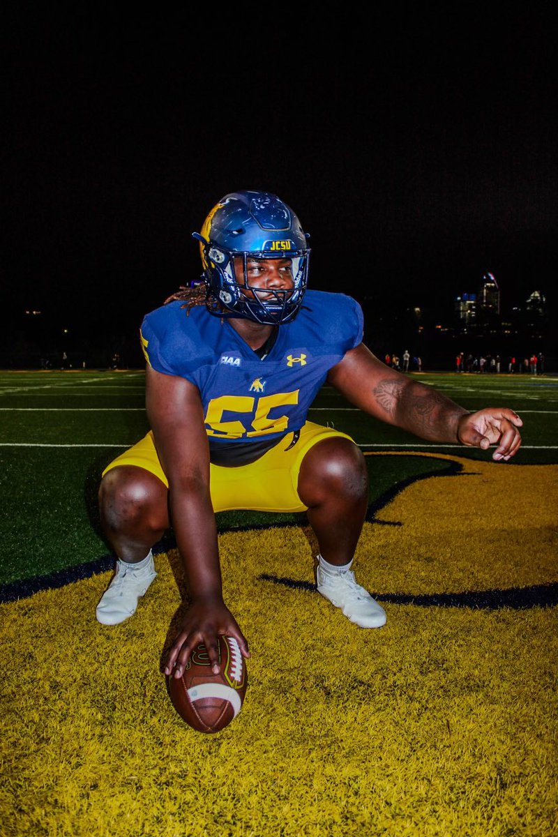 Brenden “BA” Arrington (@brendenarringt1) on Twitter photo 1000% locked in !!! <a href="/JCSUFootball/">Golden Bulls</a> 1000% locked in !!! <a href="/JCSUFootball/">Golden Bulls</a>