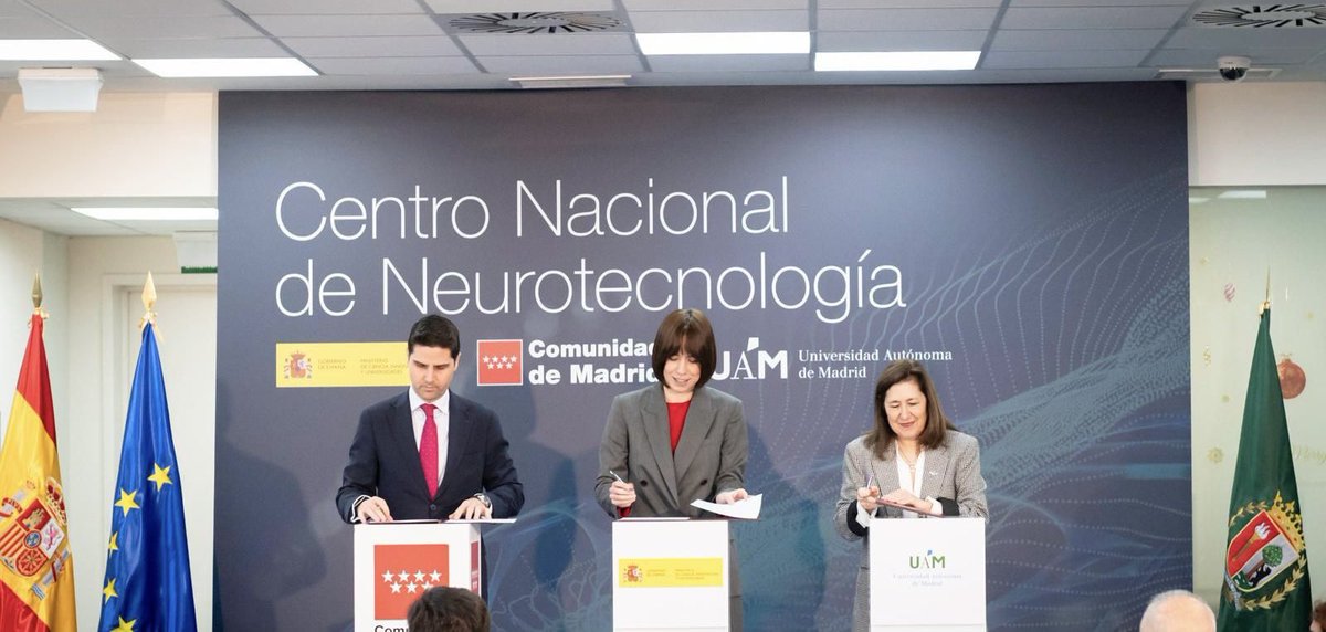 _amayamendiko's tweet photo. ‘All is well that ends well’.  Y bien ha acabado el año con la firma del convenio para crear #SpainNeurotech! 
Gracias a las dos administraciones que unen esfuerzos con #UAM en este gran proyecto!  De celebración! 
@DianaMorantR @EVicianaDuro @yusterafa https://t.co/aOdJQecSys