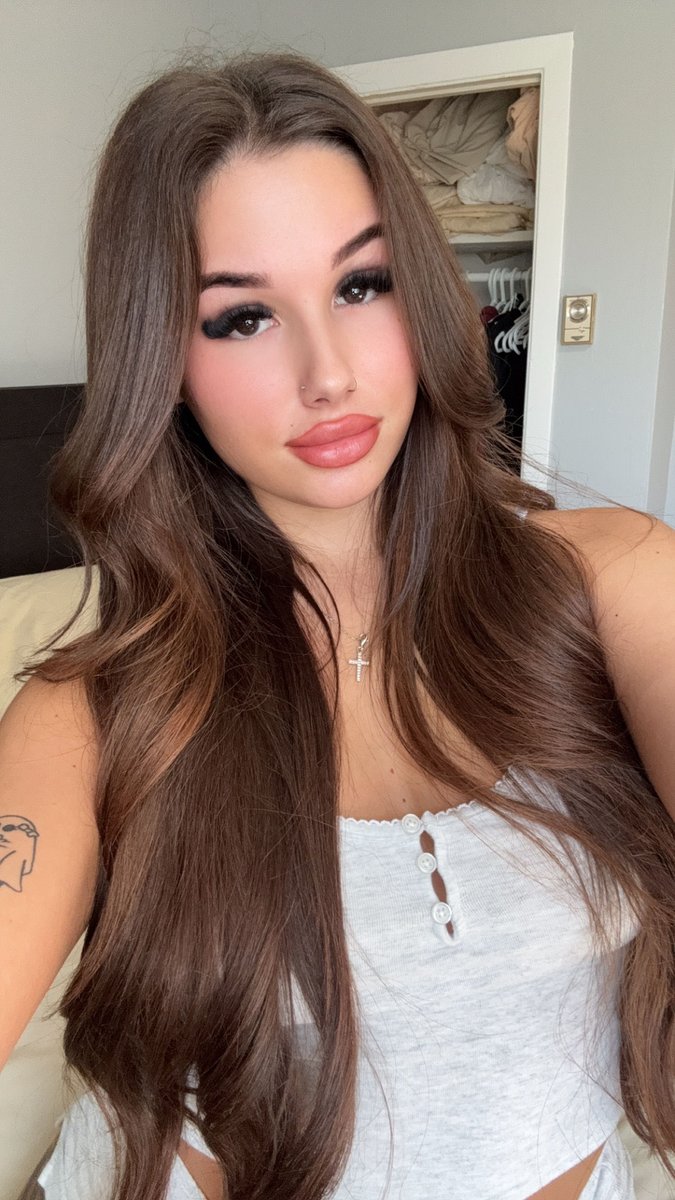 Alexia ★ tweet media