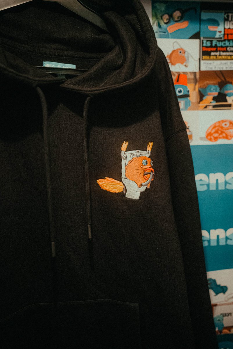 ferdyfrens's tweet photo. Cold? Chilled? Nippy? Fret not! Free hoodies for Ferdy Fren Holders 🐟

While supplies last, head down to the local @AvaxHusky eshop:

1. Create account
2. Connect Wallet
3. Mint “500gsm” NFT
4. Enter shipping info
5. Flex on your father in law. Who’s warming your daughter now!? https://t.co/kBicno5dWd