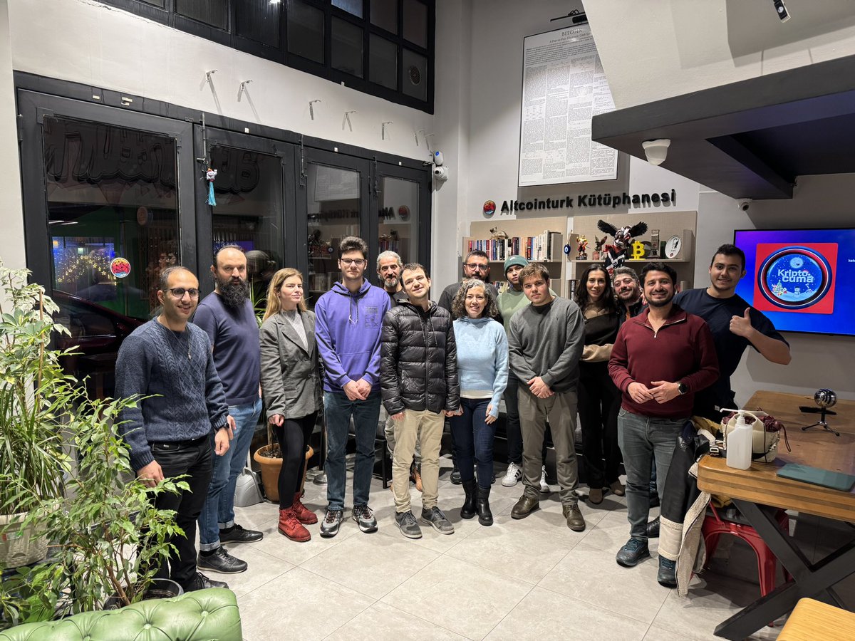 📸 Yılın son #KriptoCuma pozu da sizlerle 🤞