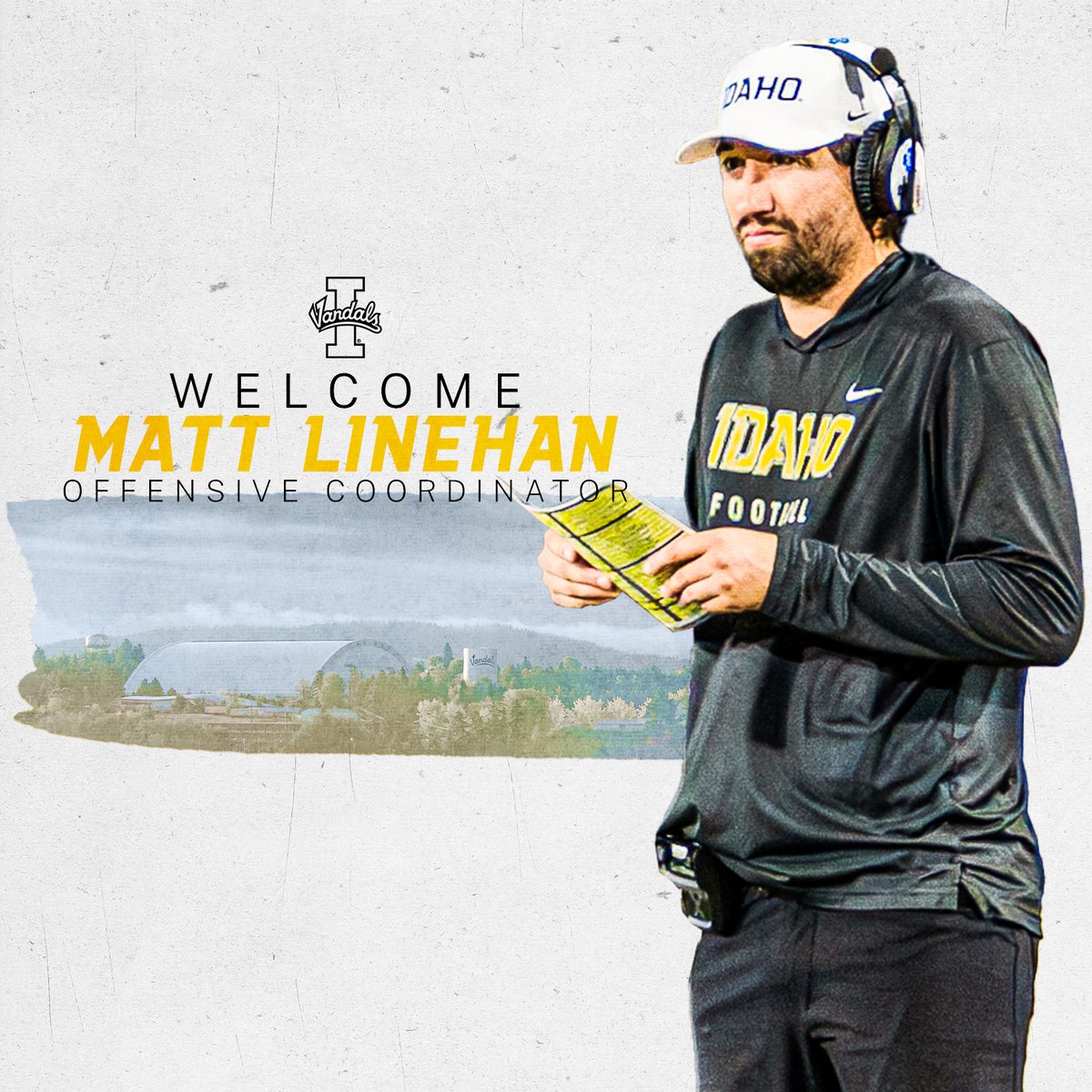 Idaho Football (@vandalfootball) on Twitter photo Our guy is sticking around.
We are super excited to name <a href="/MattLinehan_10/">Coach Matt Linehan</a> as our Offensive Coordinator and QB coach!
🔗govandals.com/news/2024/12/2…
#GoVandals Our guy is sticking around.
We are super excited to name <a href="/MattLinehan_10/">Coach Matt Linehan</a> as our Offensive Coordinator and QB coach!
🔗govandals.com/news/2024/12/2…
#GoVandals