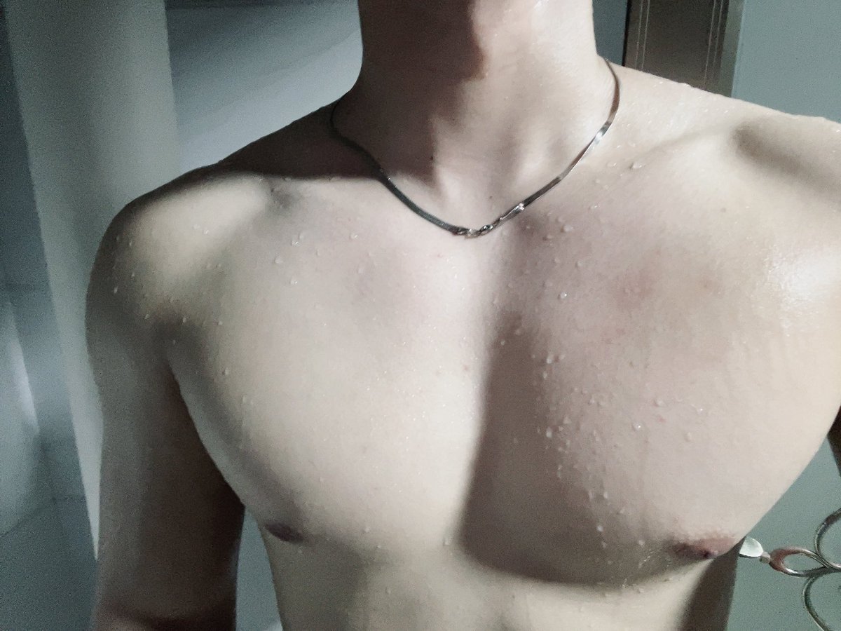 睡不着，发发骚