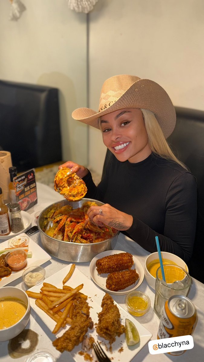 Blac Chyna enjoying her Seafood Hub.