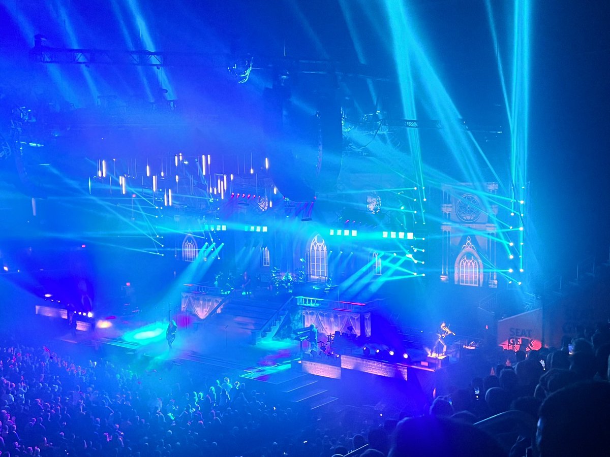 StinaAleah's tweet photo. There’s no better performance than the Trans Siberian Orchestra https://t.co/wjBrmizJ6D