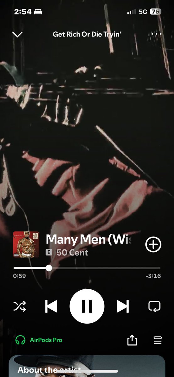 Deft3n's tweet photo. Listening to this as I put Gushers in my bag at the grocery store 🫡 https://t.co/HFolkv3YyS