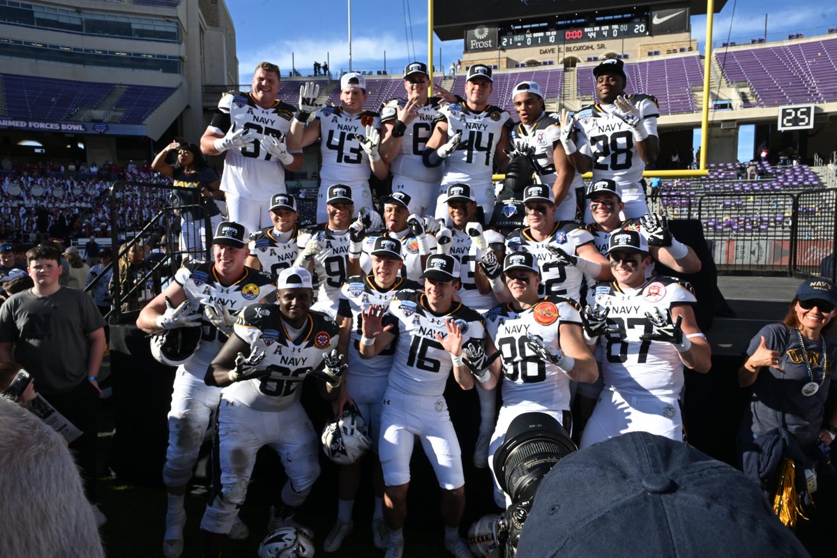 The American (@american_conf) on Twitter photo What a season for <a href="/NavyFB/">Navy Football</a> ๐
Beat Air Force and Army to win the Commander-in-Chief's Trophy ๐
Beat Oklahoma to win the <a href="/ArmedForcesBowl/">LM Armed Forces Bowl</a> ๐
First 10 win season since 2019 ๐
#AmericanWay x #AmericanFB What a season for <a href="/NavyFB/">Navy Football</a> ๐
Beat Air Force and Army to win the Commander-in-Chief's Trophy ๐
Beat Oklahoma to win the <a href="/ArmedForcesBowl/">LM Armed Forces Bowl</a> ๐
First 10 win season since 2019 ๐
#AmericanWay x #AmericanFB