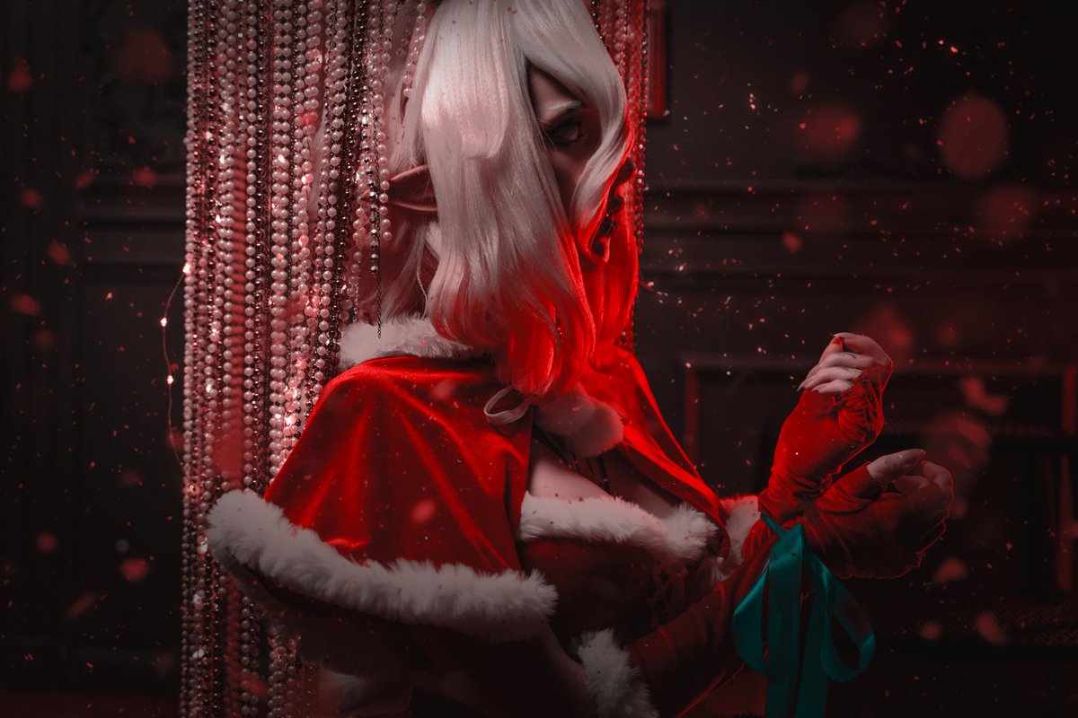 Xenon_we's tweet photo. My Christmas Briar Cosplay (part 1) 
Would you like to see more? 😊
#Briar #LeagueOfLegends #cosplay https://t.co/qvXxWohReH