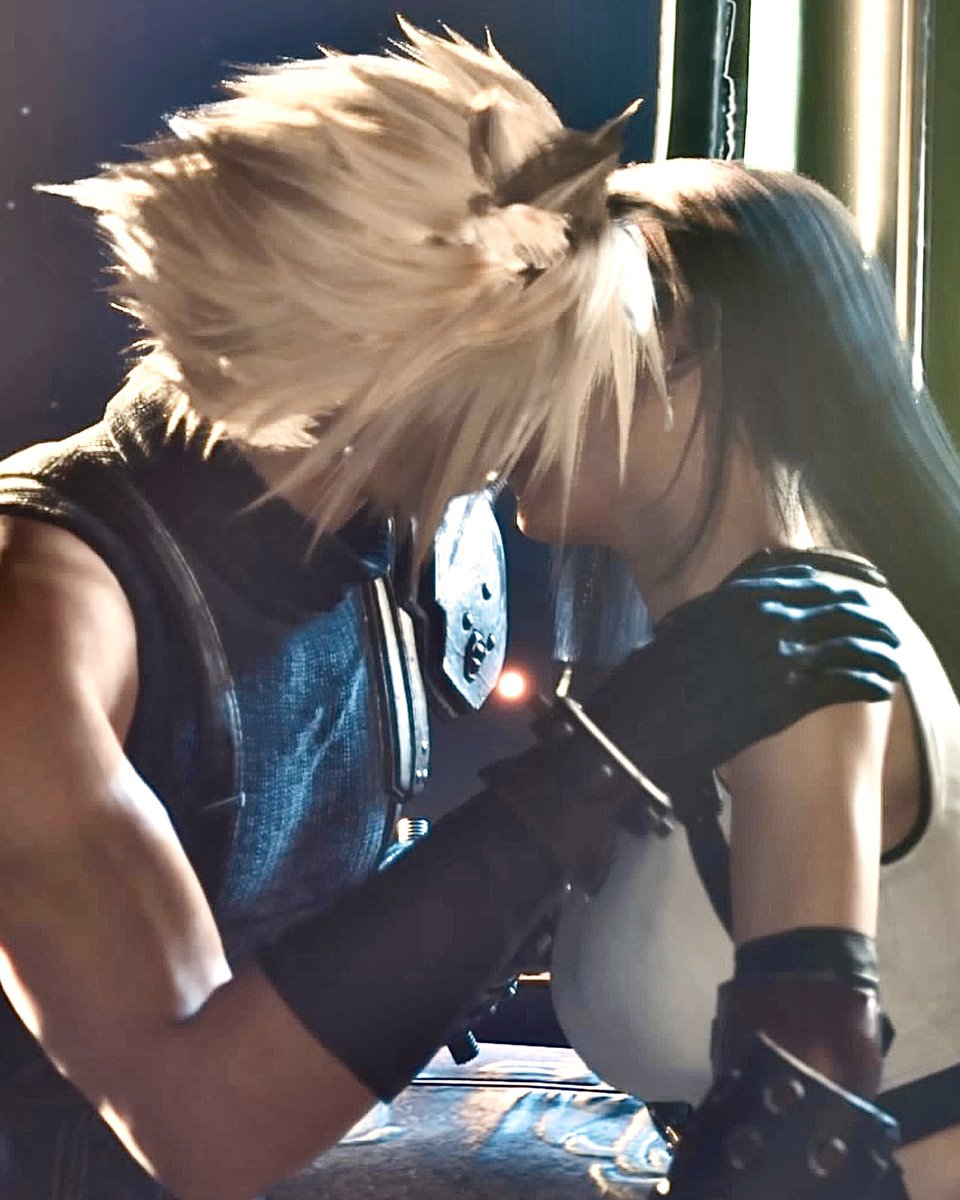ALMOST KISS                    ACTUAL KISS