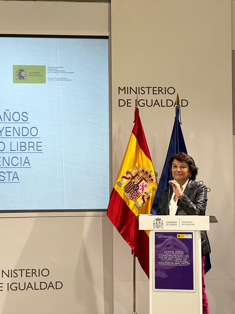 Club de las 25 tweet media