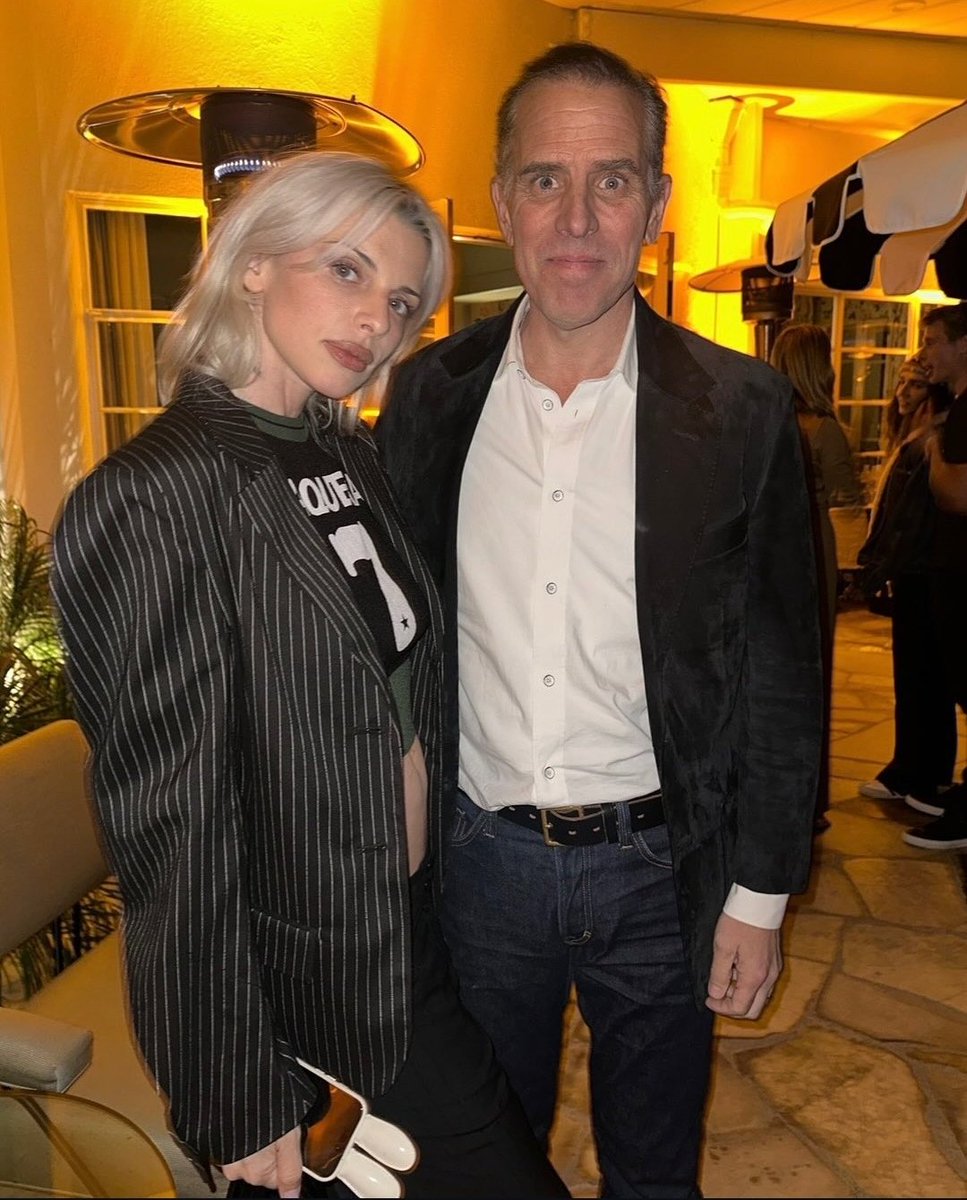 ellen🍸 tweet media