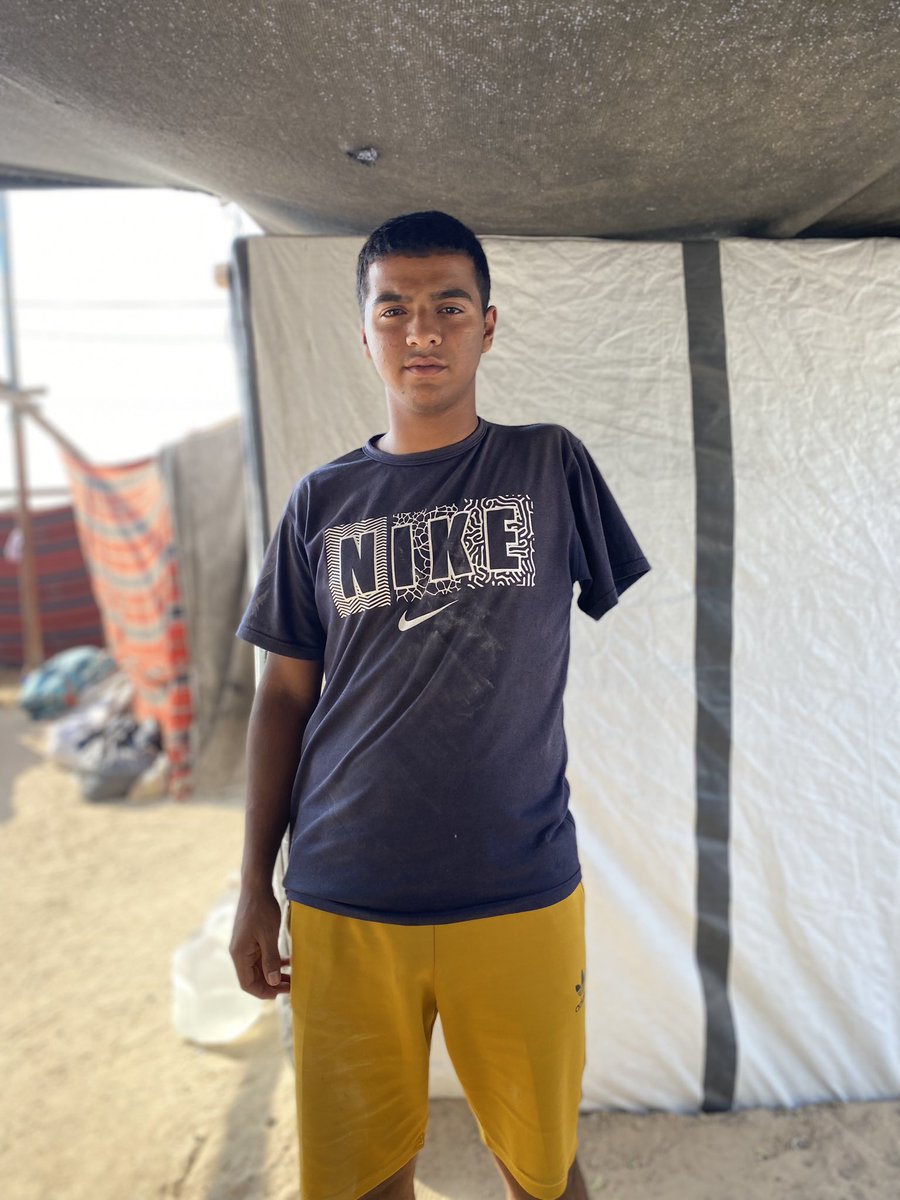 molly // follow @3naskom tweet media