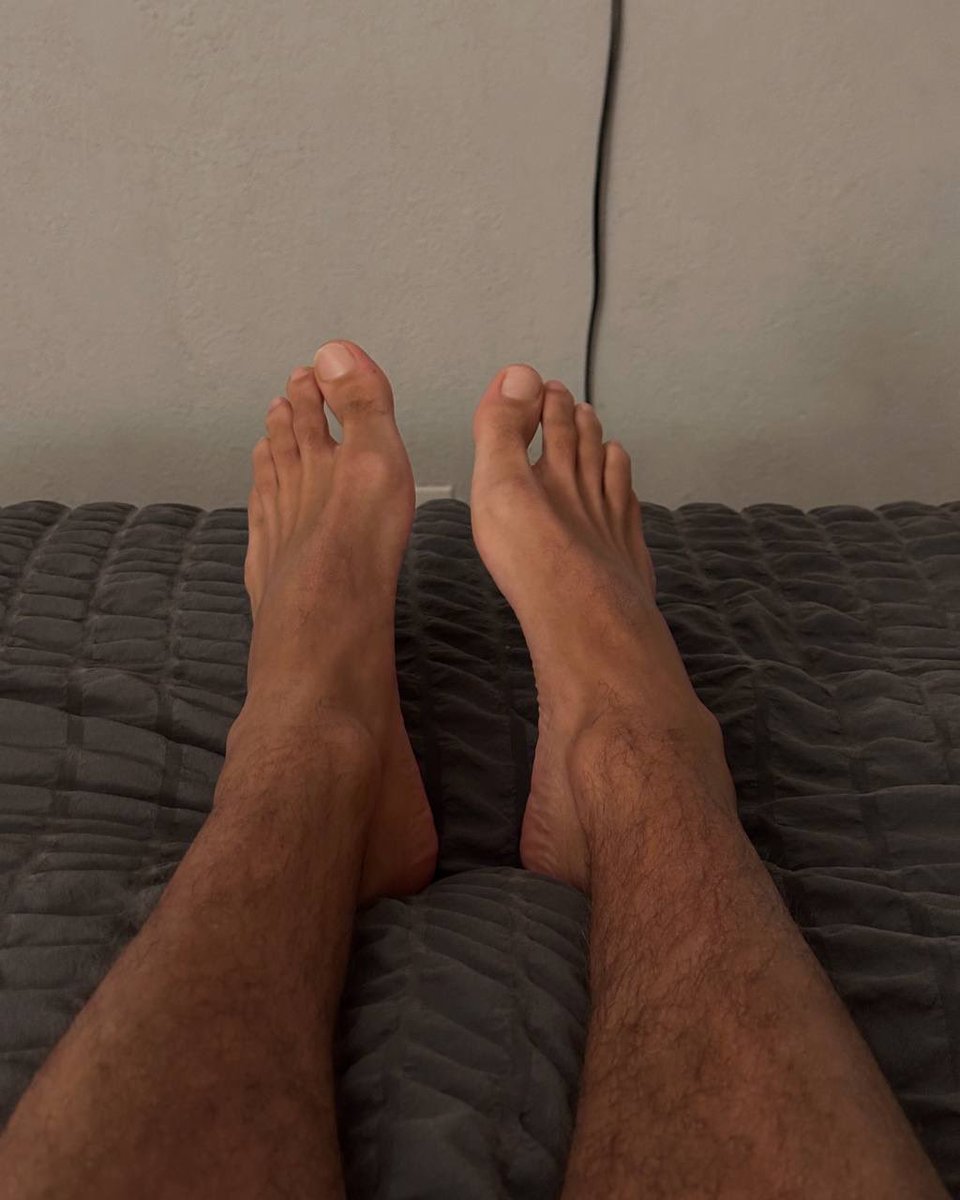 Content from rebeufeetlover